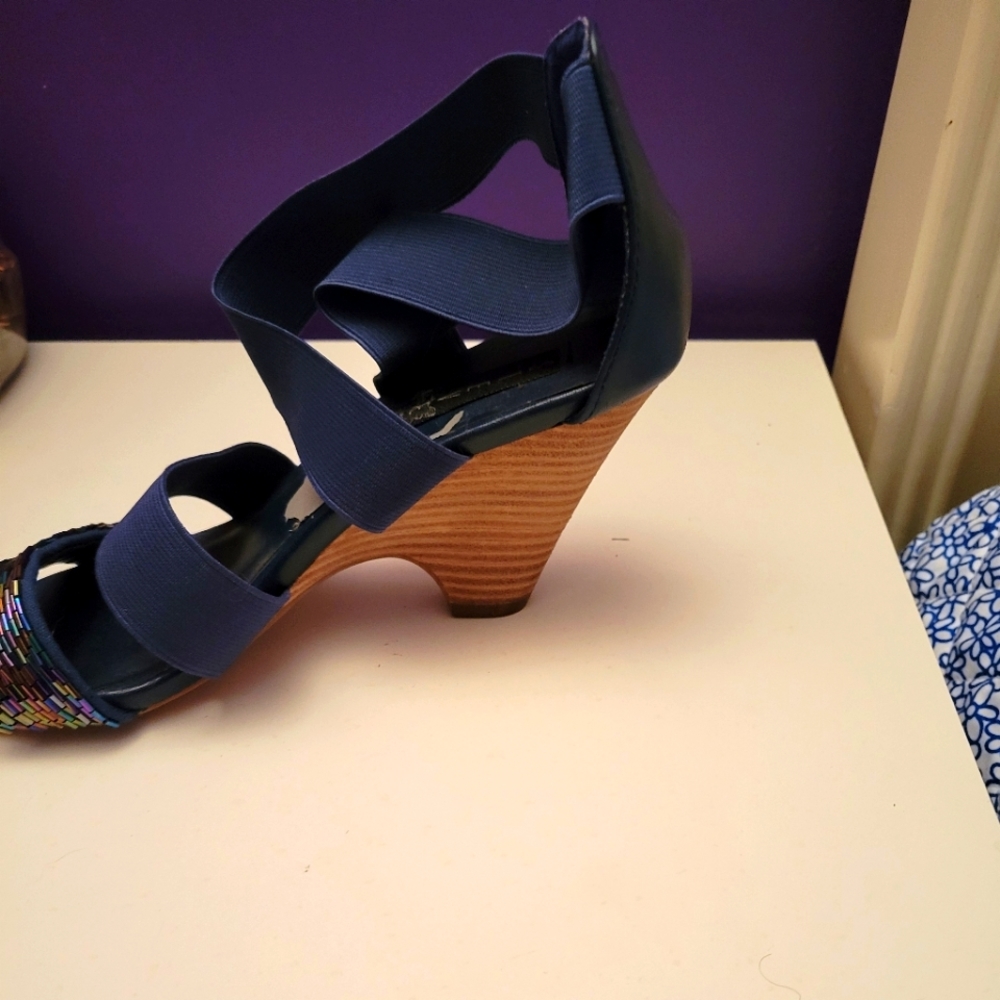 Blue 7.5 Steve Madden wedge heel